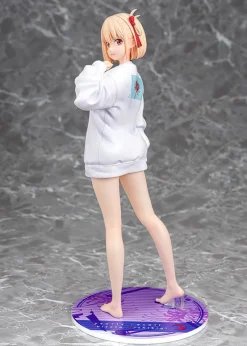 Phat Company as Manufacturer Lycoris Recoil - Nishikigi Chisato - 1/7 - Oversized Sweatshirt Ver. (Phat Company)