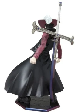 MegaHouse One Piece - Juracule Mihawk - Portrait Of Pirates DX - Excellent Model - 1/8