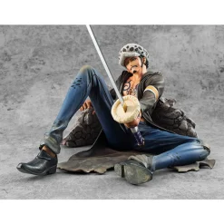 MegaHouse One Piece - Trafalgar Law - Portrait Of Pirates Limited Edition - 1/8 - Ver. VS Online