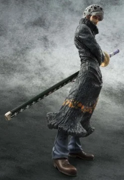 Discount MegaHouse Trafalgar Law | Timeskip