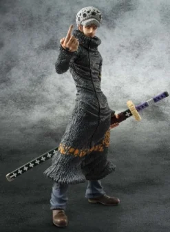 Discount MegaHouse Trafalgar Law | Timeskip