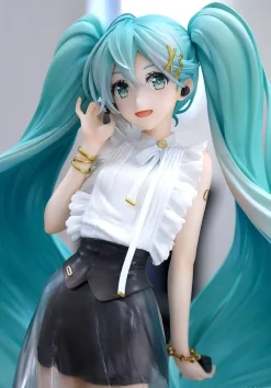 Clearance Good Smile Company Vocaloid - Hatsune Miku - 1/6 - NT Style Casual Wear Ver.