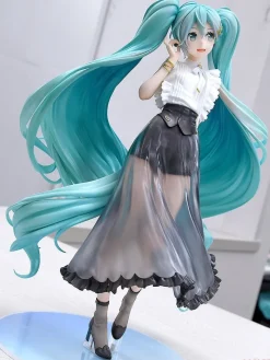 Clearance Good Smile Company Vocaloid - Hatsune Miku - 1/6 - NT Style Casual Wear Ver.